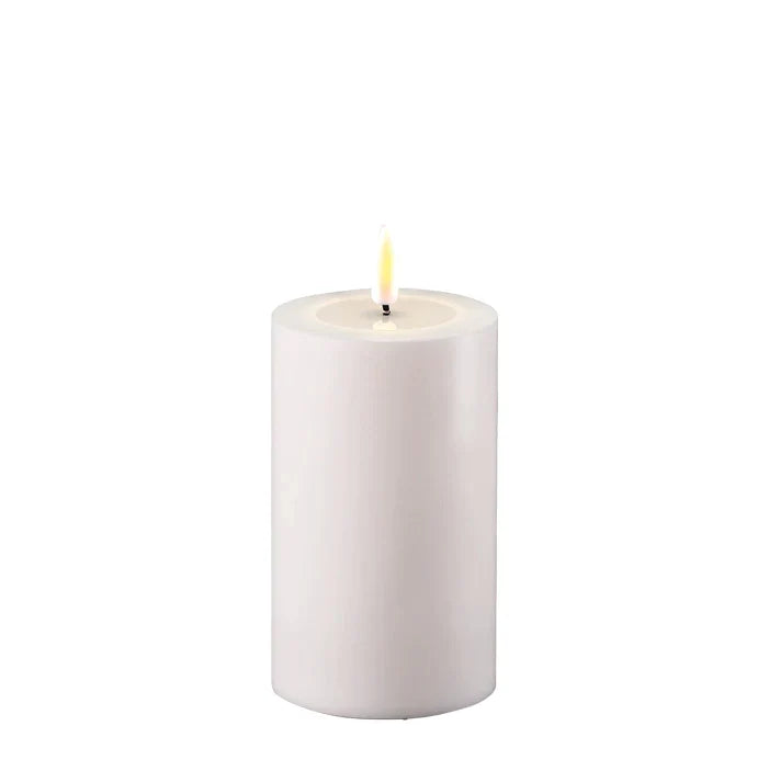 Conzept Electric - Blockljus 3D låga Ø7,5x12,5 cm vit med fjärrfunktion
