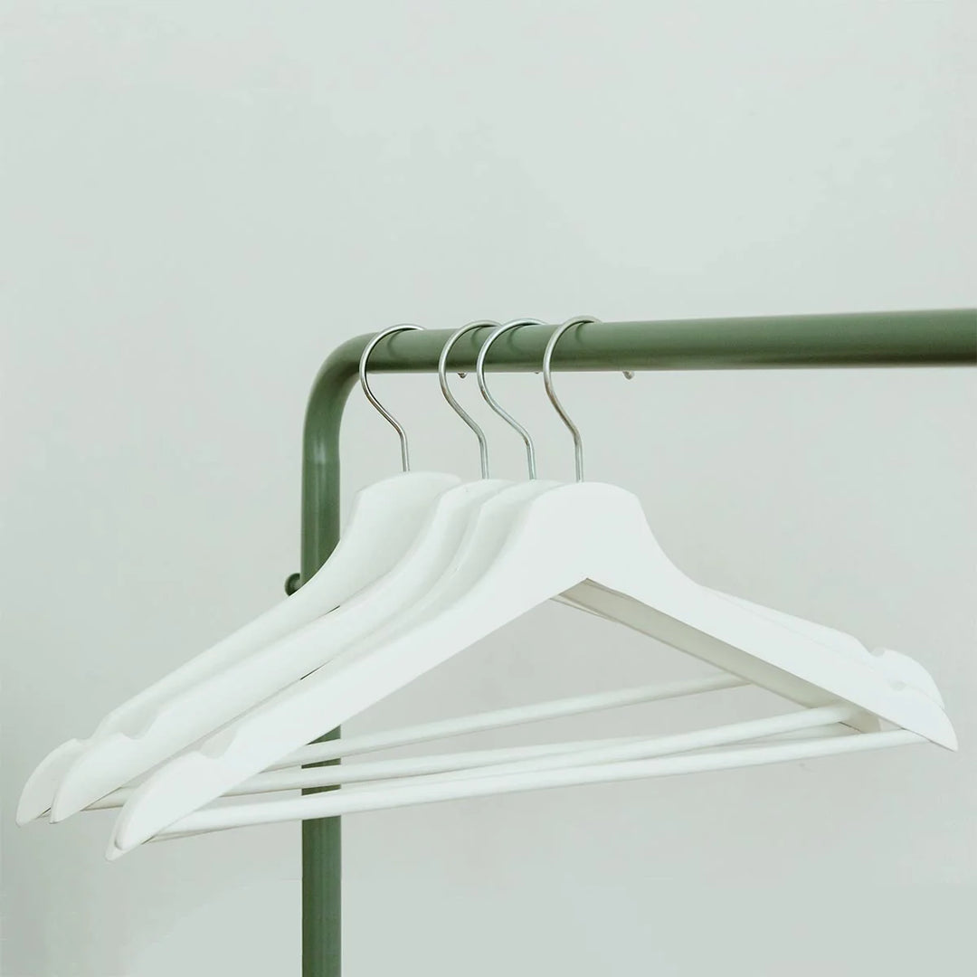 Trähängare - 4 st - Diverse Svart/vit