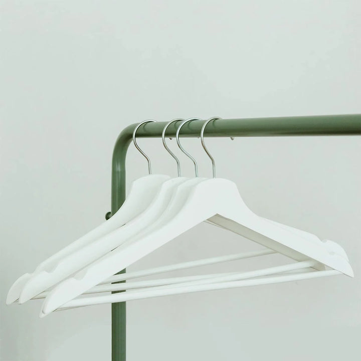 Trähängare - 4 st - Diverse Svart/vit