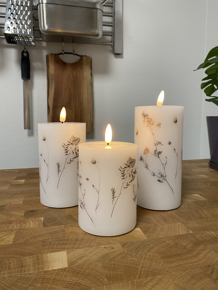 LED blockljus blomma S/3 - D7,5x10/12,5/15 cm fjärrkontroll vit