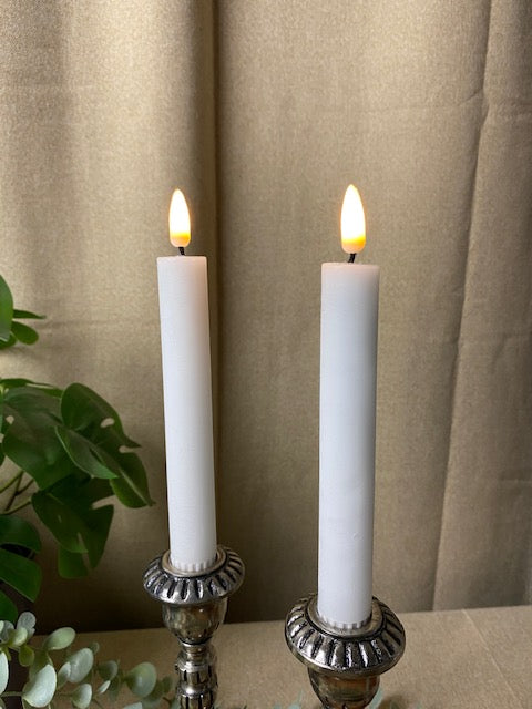 Conzept - 2 x Ljusstake med 3D-flamma Vit - 18 cm
