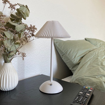 Uppladdningsbar lampa - plisserad touch H30 cm järnvit