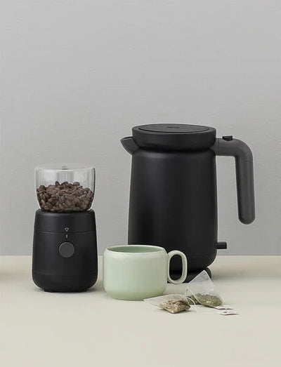 RIG-TIG FOODIE - Vattenkokare 1 liter. svart